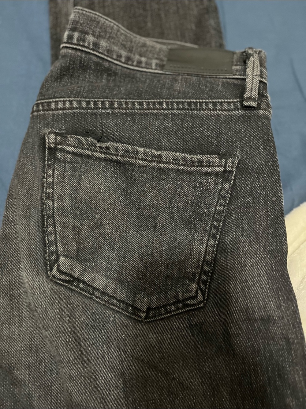 Citizens Of Humanity Elsa Mid Rise Slim Fit Cropped 24